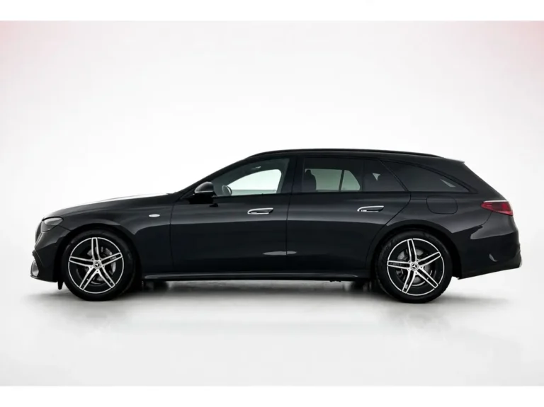 Mercedes-Benz E-Klasse Estate, linkerzijde