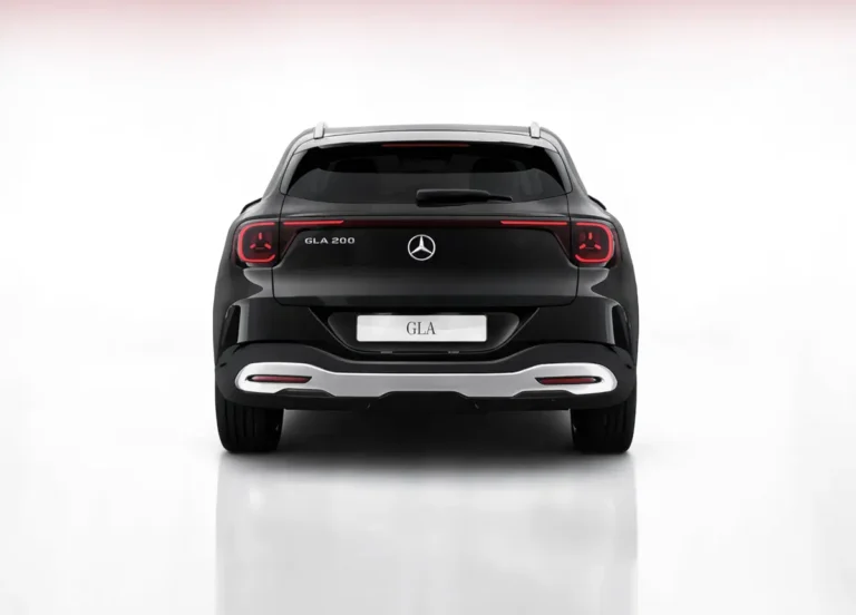 Mercedes-Benz GLA 200 Business Solution Luxury zakelijke lease - geopende frunk bagageruimte voorin