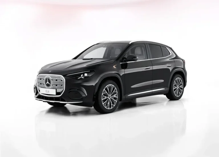 Mercedes-Benz GLA 200 Business Solution Luxury zakelijke lease - verlichte radiator grille in de neus