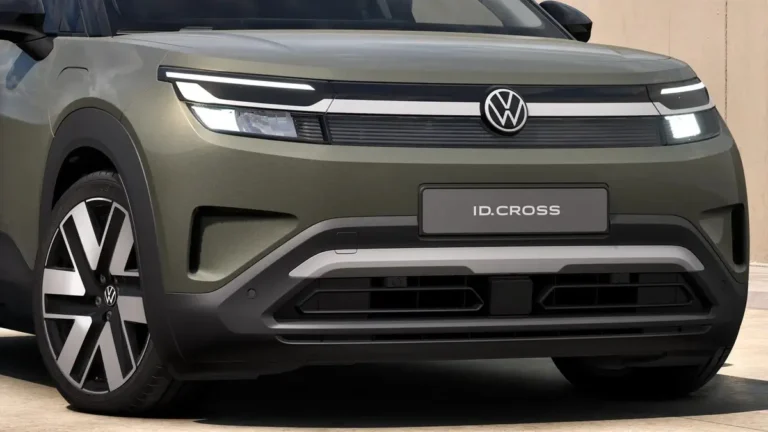 Volkswagen ID. Cross lease - vooraanzicht met robuuste bumpers en grill