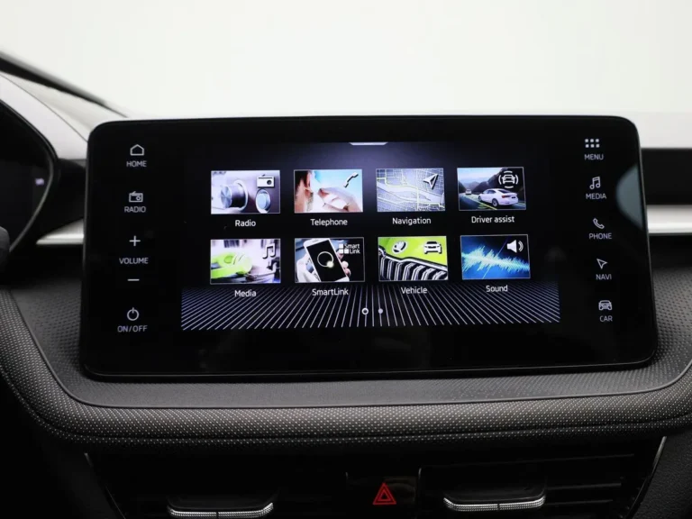 Skoda Fabia Selection, infotainmentscherm met hoofdmenu