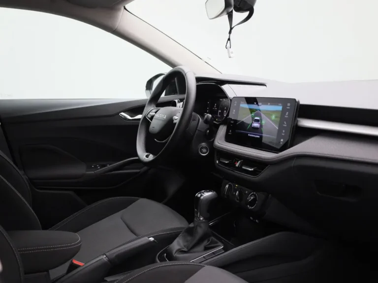 Skoda Fabia Selection, stuurwiel en centraal infotainmentscherm