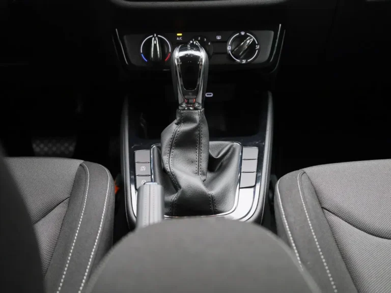 Skoda Fabia Selection, middenconsole met DSG-keuzehendel