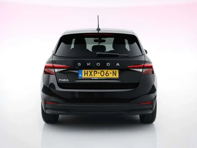 Skoda Fabia Selection, recht achteraanzicht met LED-achterlichten