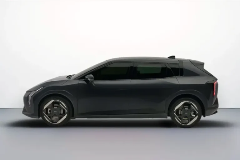 KIA EV4 58.3kWh Air