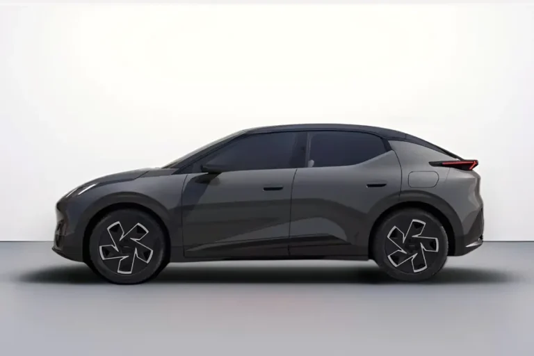 Lynk & Co 02 Core 66kWh