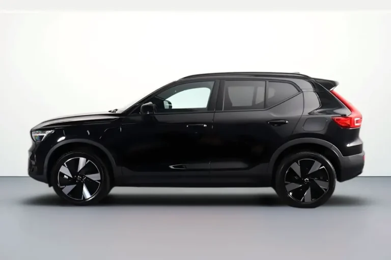 Volvo XC40 Recharge Extended Range Plus Dark