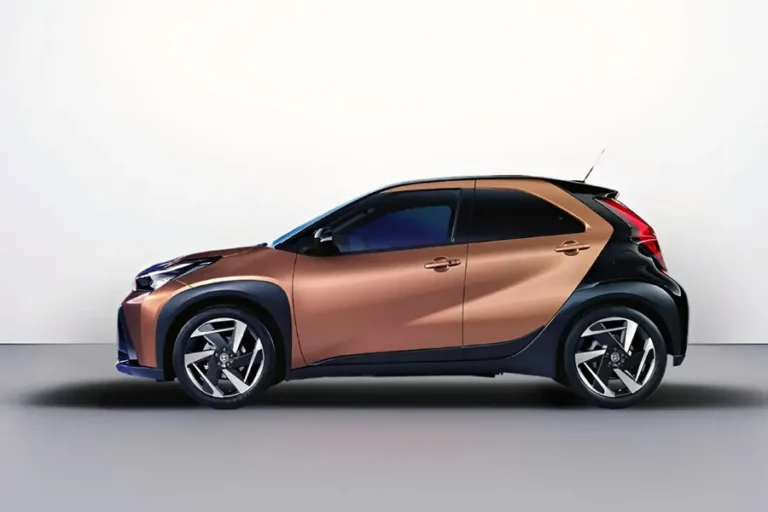 Toyota Aygo X Hybrid 115 play