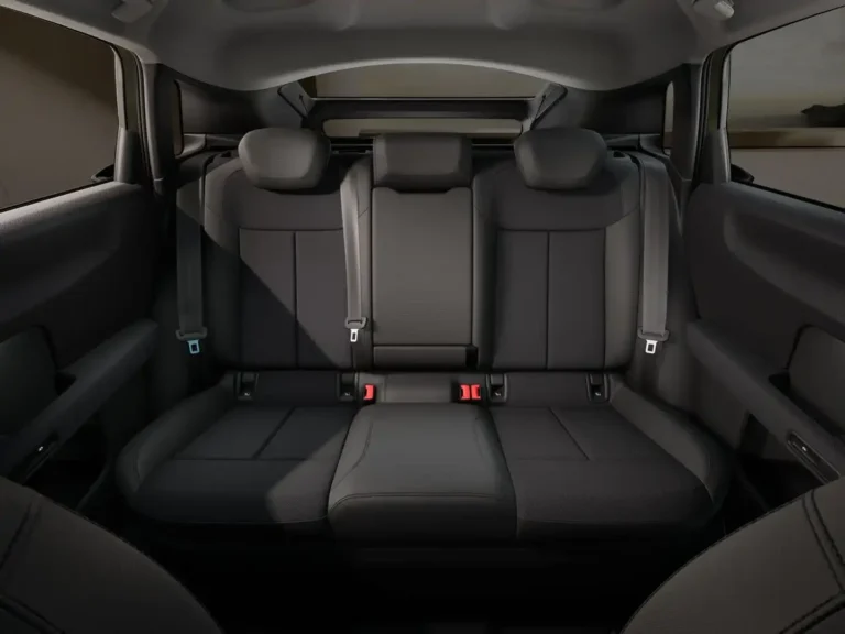 Audi A2 e-tron, achterbank met drie zitplaatsen en ISOFIX-bevestigingen