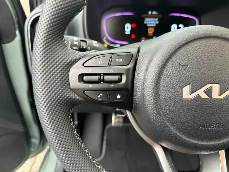 Kia Picanto, GT-Line-stuurwiel in lederlook met bedieningsknoppen