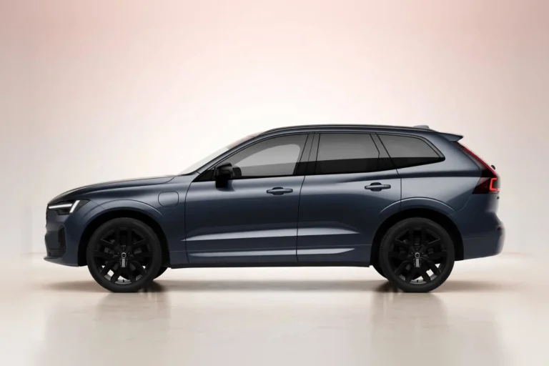 Volvo XC60 T6 AWD Long Range Black Edition Plus